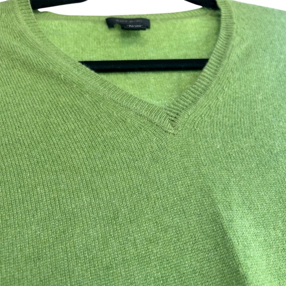 Only Mine 100 Cashmere V-Neck Sweaters - Picture 5 of 6